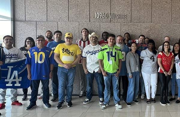 Sports fans - thumbnail