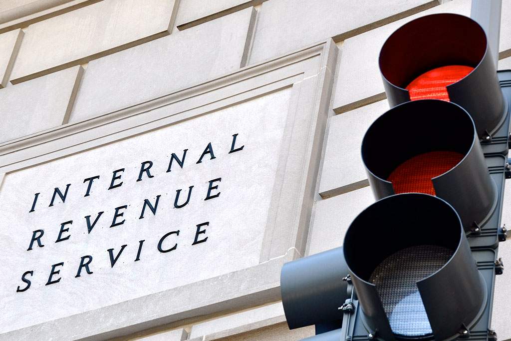 IRS building with a traffic light